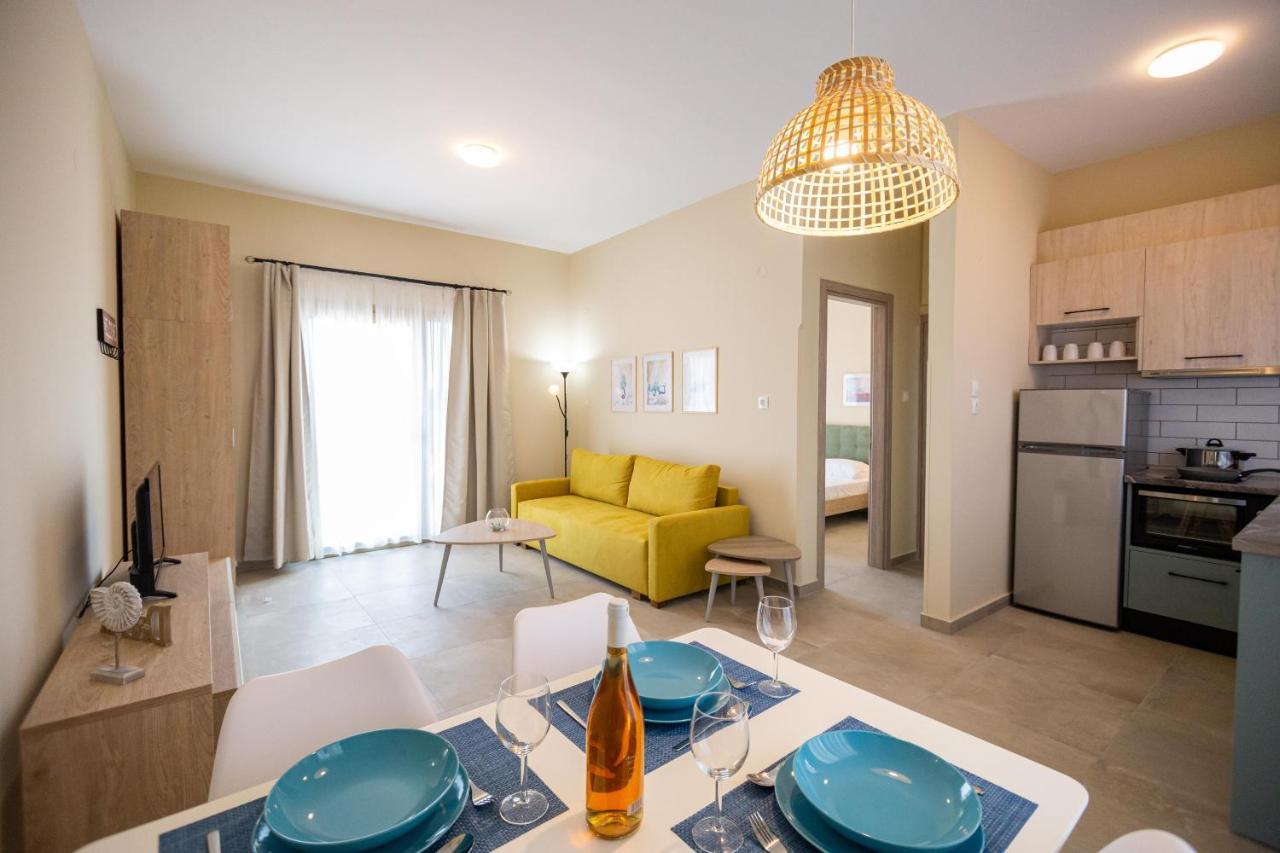 Varkes Suites 2 Nea Moudania Extérieur photo