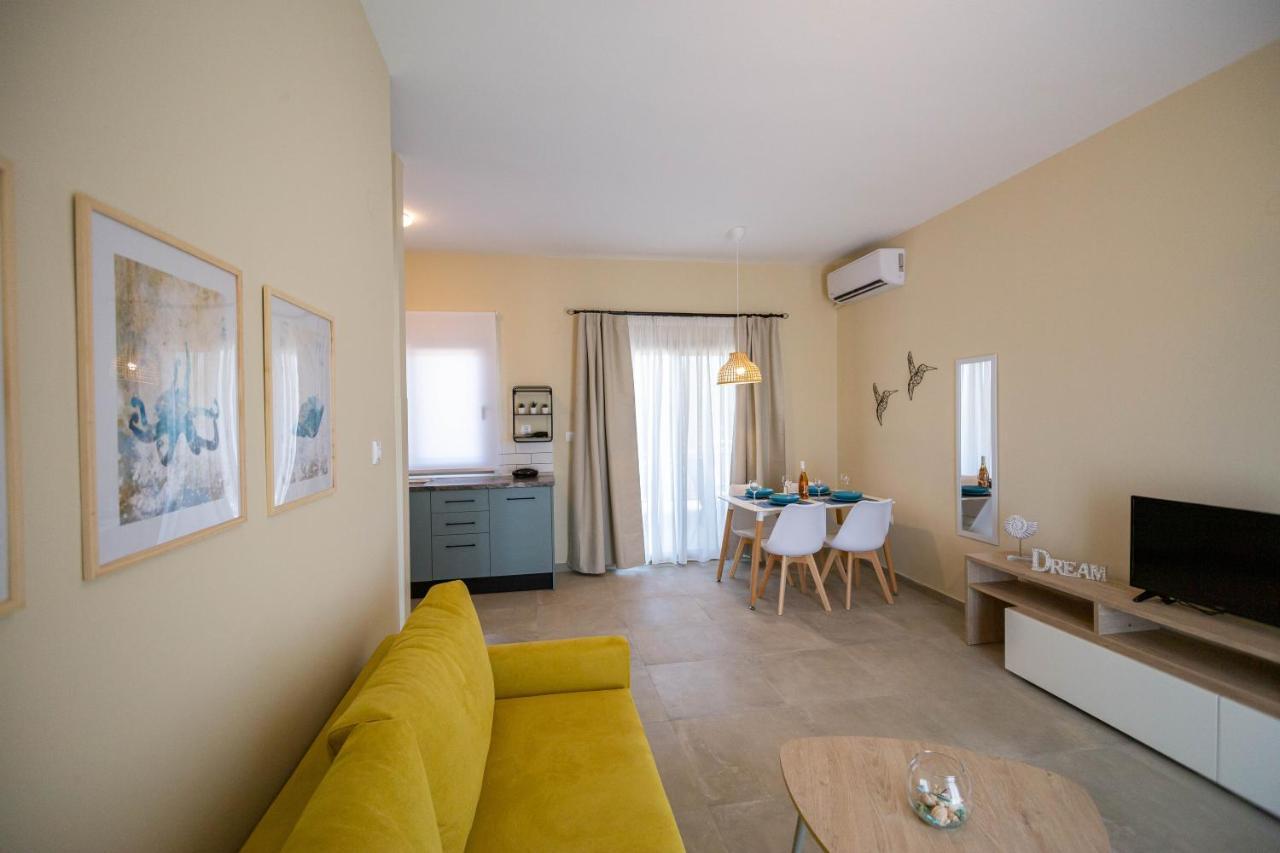 Varkes Suites 2 Nea Moudania Extérieur photo